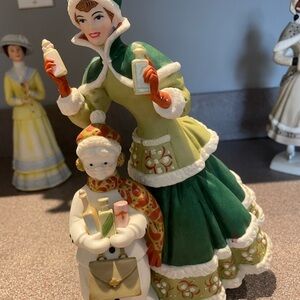 3 avon vintage Figurines